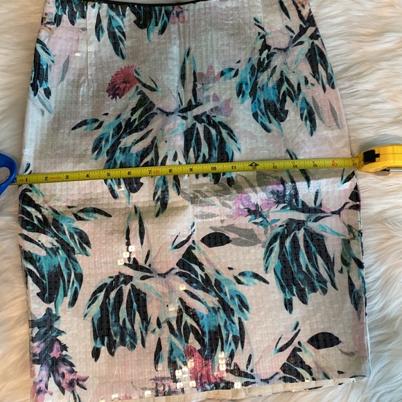 NWT H&M Tropical FLORAL SEQUIN, PENCIL MINI SKIRT US 6 - Picture 7 of 7